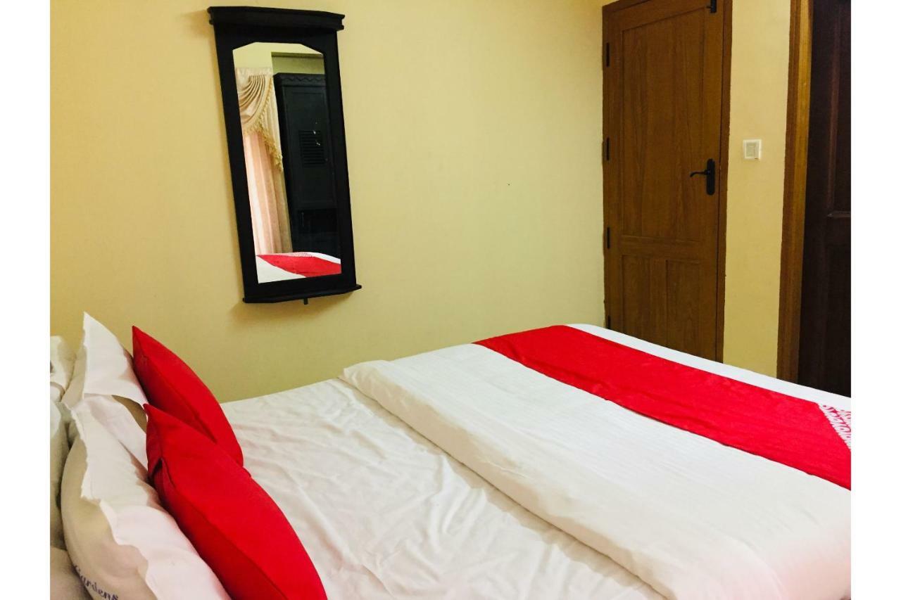 Krishna Gardens Hotel Guruvāyūr Екстериор снимка