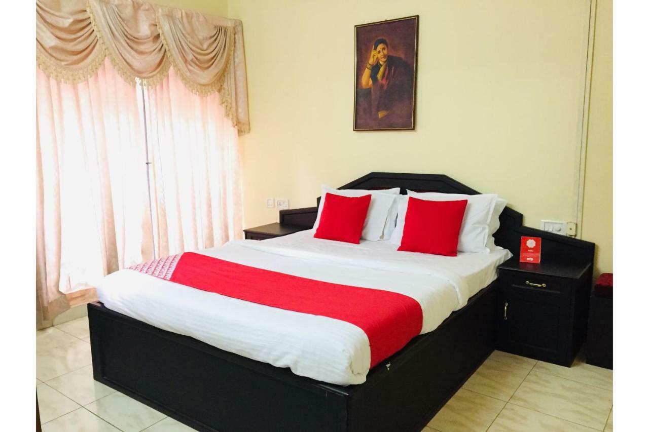 Krishna Gardens Hotel Guruvāyūr Екстериор снимка