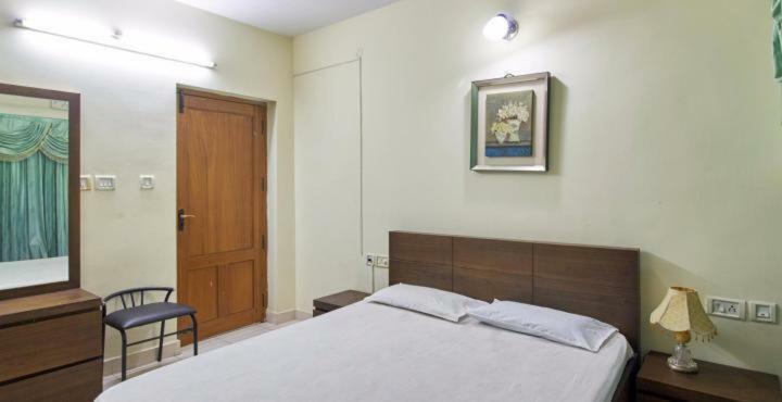 Krishna Gardens Hotel Guruvāyūr Екстериор снимка
